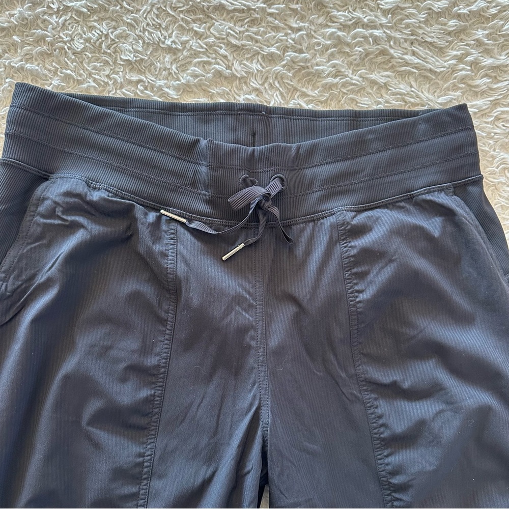 Lululemon Dance Studio Mid-rise Jogger Black Size 10 EUC - Picture 7 of 12